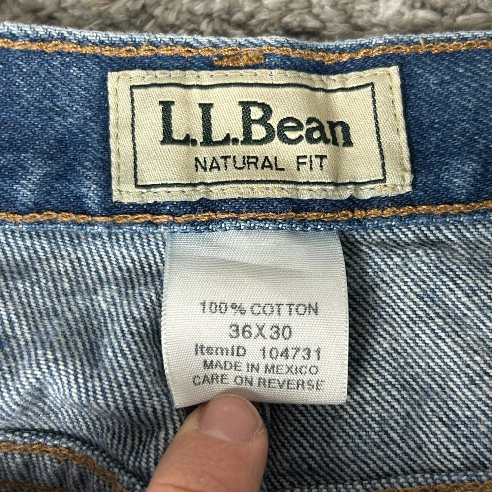 LL Bean‎ Natural Fit Jeans Mens 36x30 Blue Denim Straight Leg Cotton Outdoors